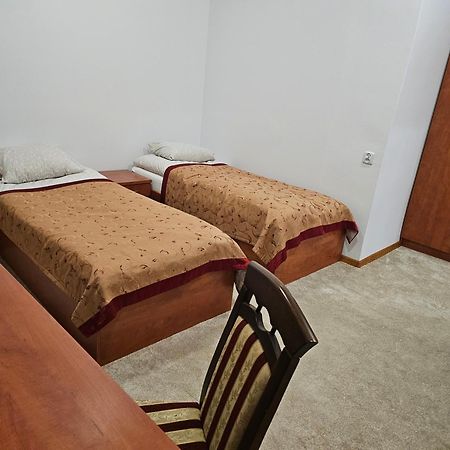 Rest Hostel Airport Modlin Nowy Dwór Mazowiecki المظهر الخارجي الصورة