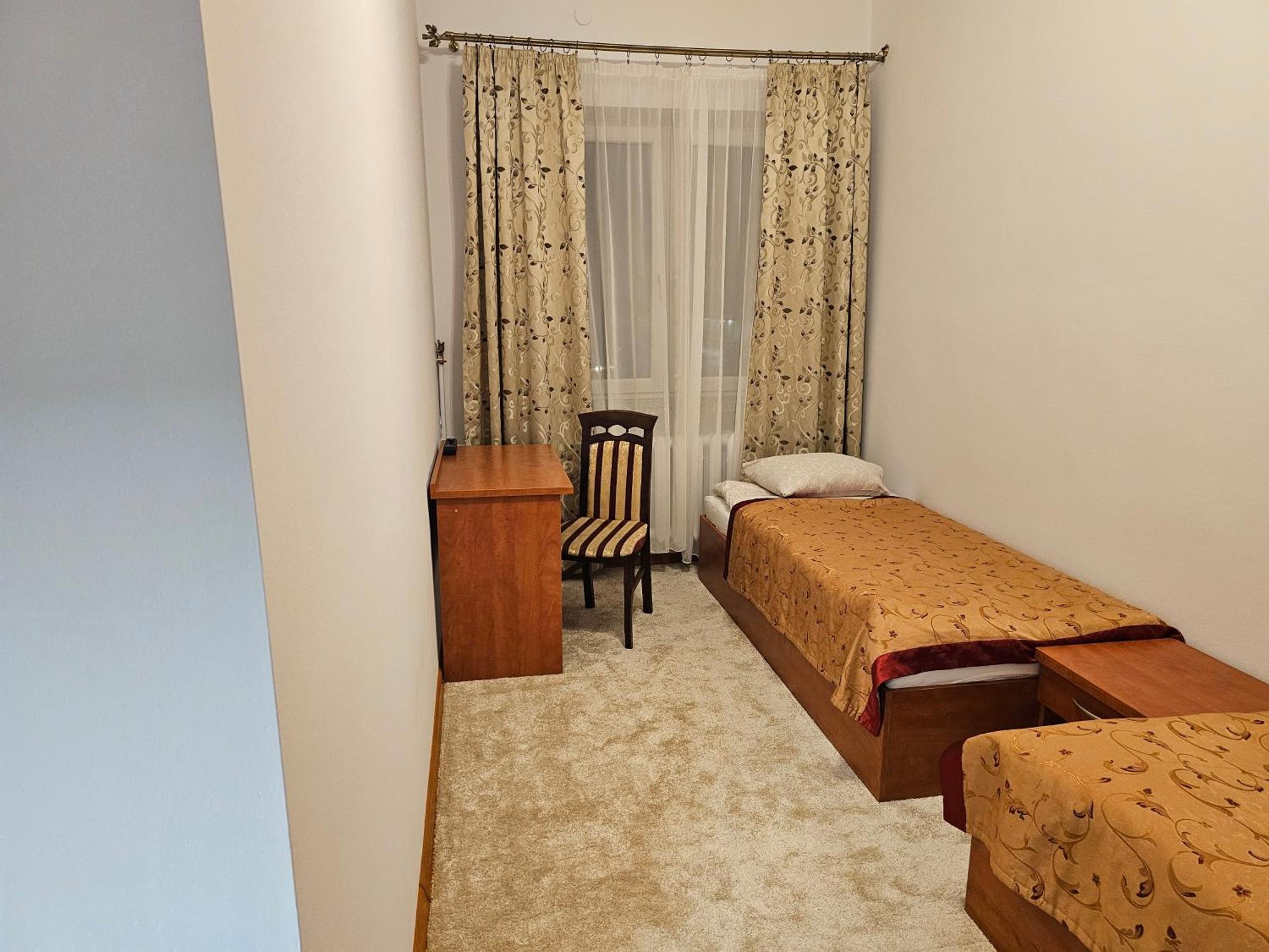 Rest Hostel Airport Modlin Nowy Dwór Mazowiecki المظهر الخارجي الصورة